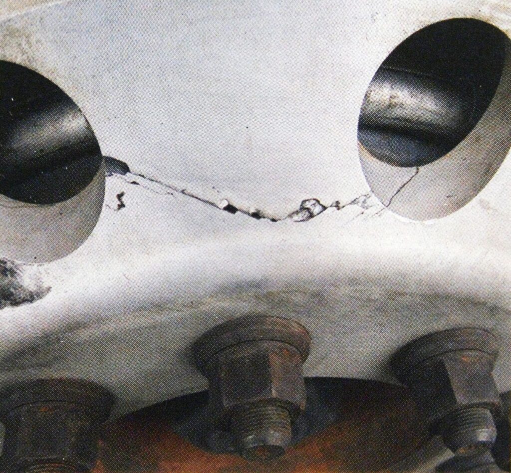 Cracks on wheel