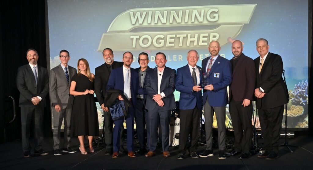 Mid State Thermo King group shot