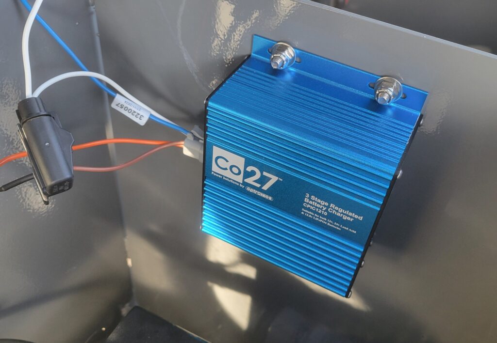 Optronics Co27 DC-DC Battery Charger