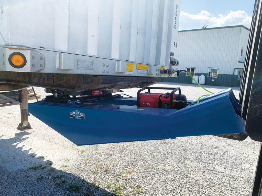 Picture of a forklift trailer mover