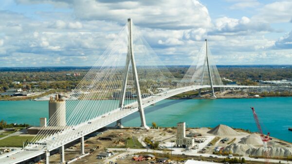 gordie howe bridge alternate text for this image