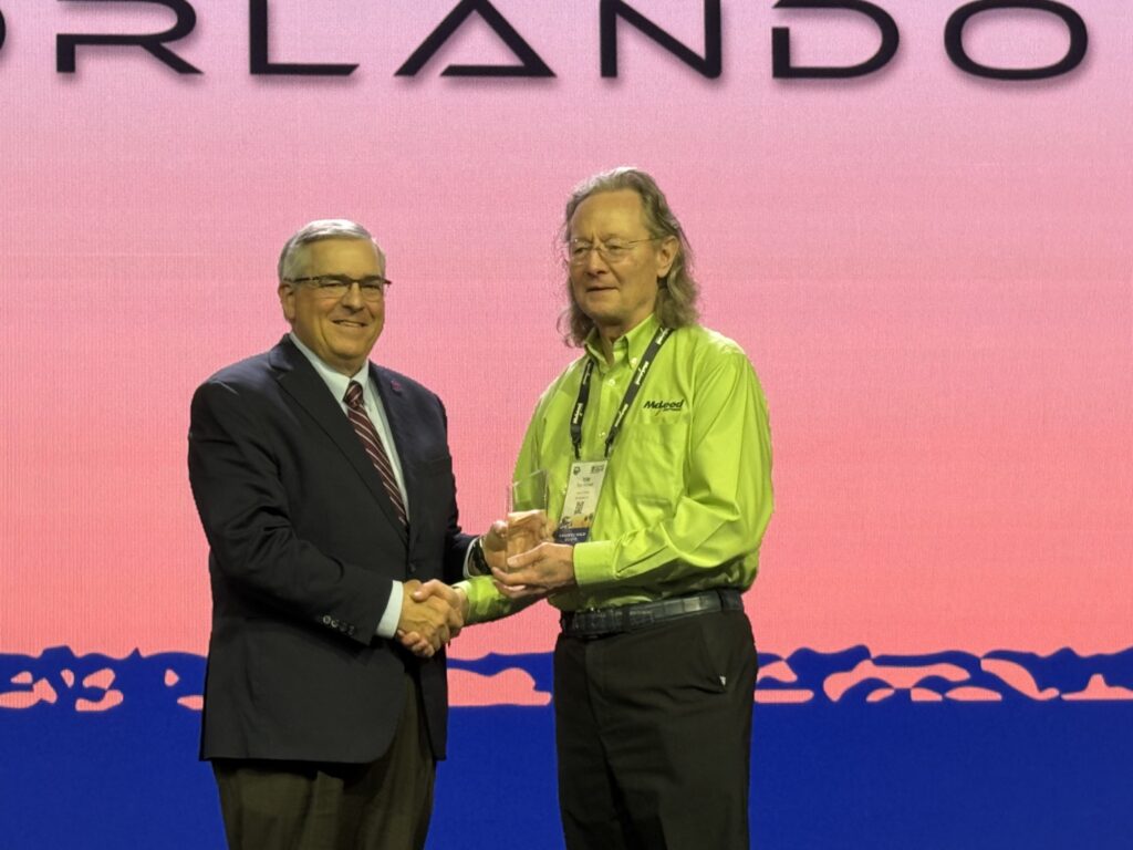 Culp and McLeod on stage during the award's presentation 