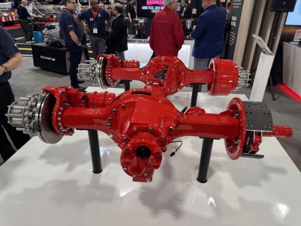 Cummins new tandem axle Meritor RT-160 HE at Truck World 2026