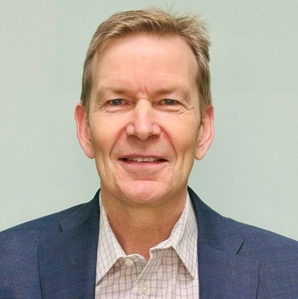 Kent Hunter's headshot 