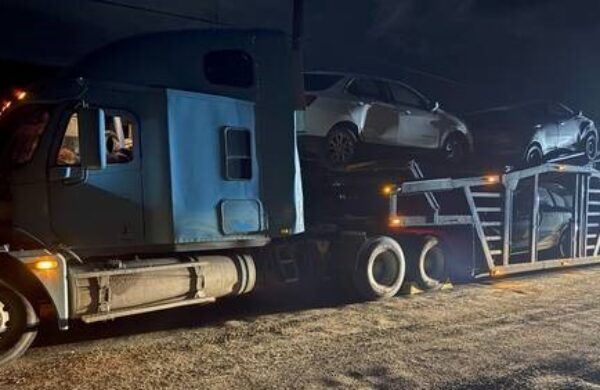 Picture of an auto transporter truck