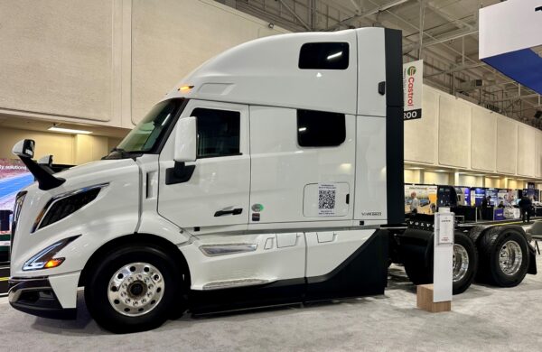 Picture of Volvo VNR