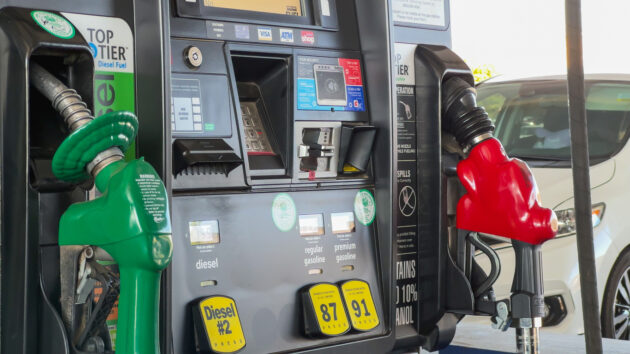 Fueling station