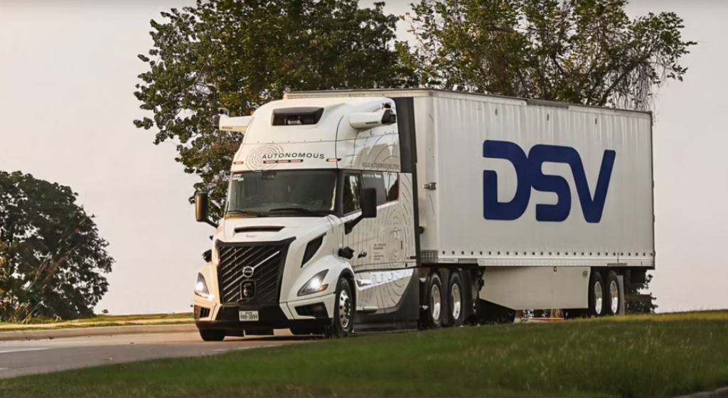 autonomous truck with DSV-branded trailer 