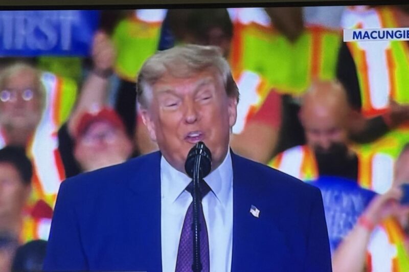 Trump at Mack Trucks