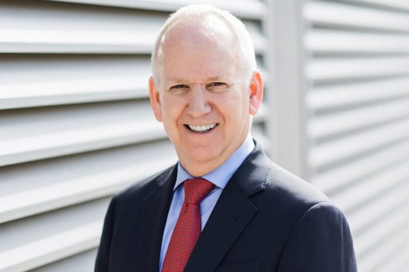 US trucking giant Kevin Knight retires from Knight-Swift article image