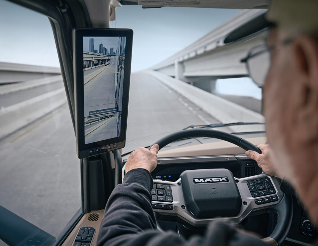 Camera mirror system in Pioneer