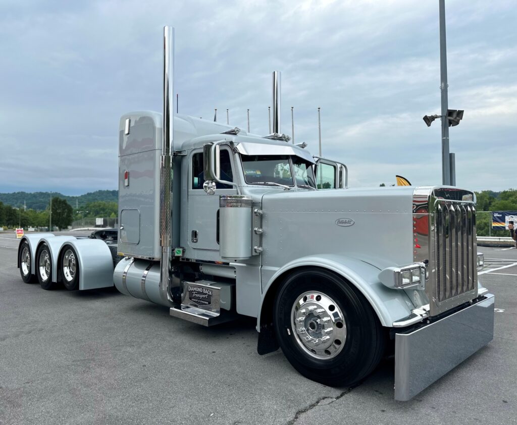 A silver grey truck