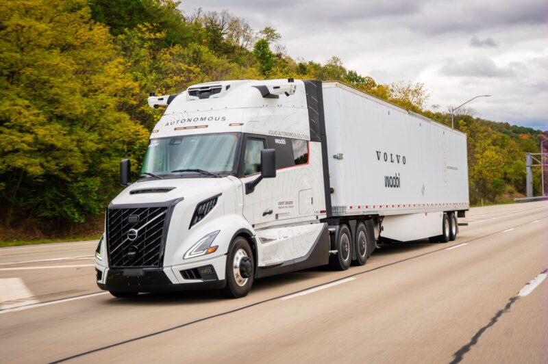 Waabi says AI driver successfully transferred to Volvo truck without retraining article image