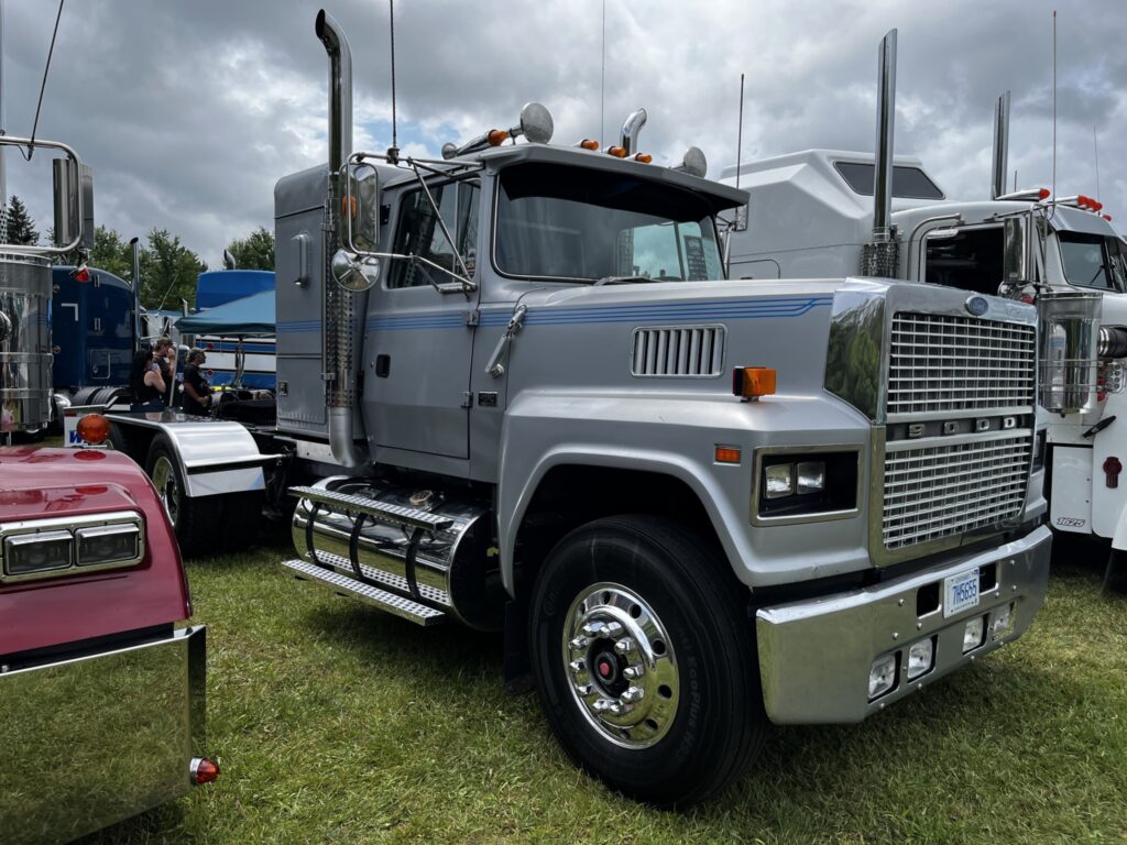 Picture of a truck