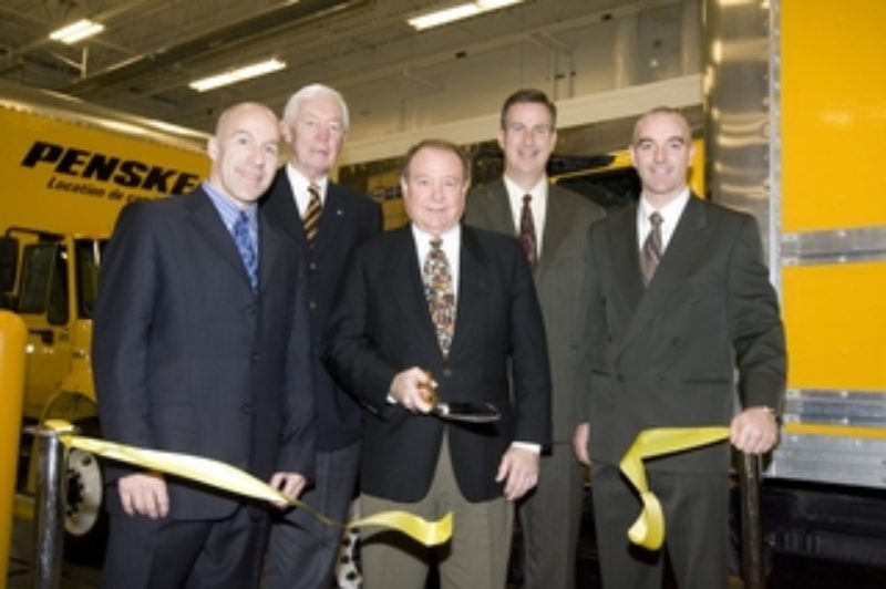 Penske Truck Leasing officials cut the ribbon on the company's new Quebec City facility.