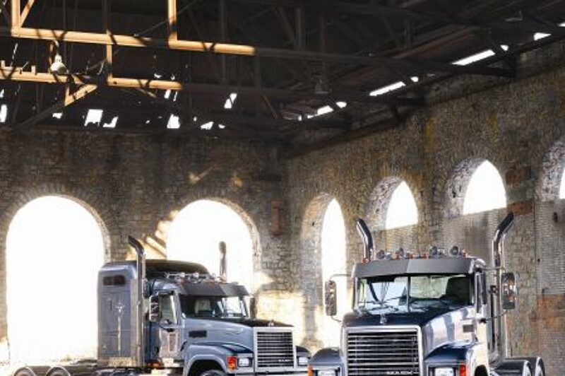 The Mack Rawhide boasts a bold stance that will undoubtedly pique the interest of owner/operators who enjoy that classic truck appearance.