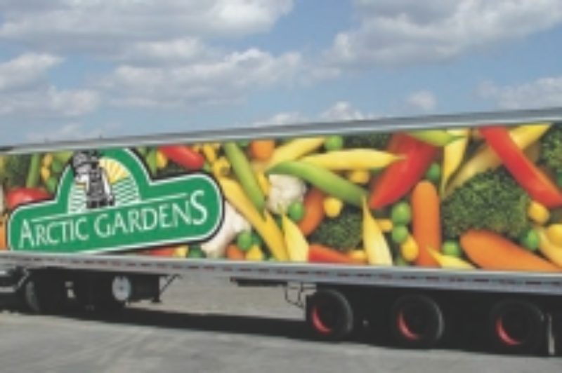 TRACTOR-TRAILER COMBINATION