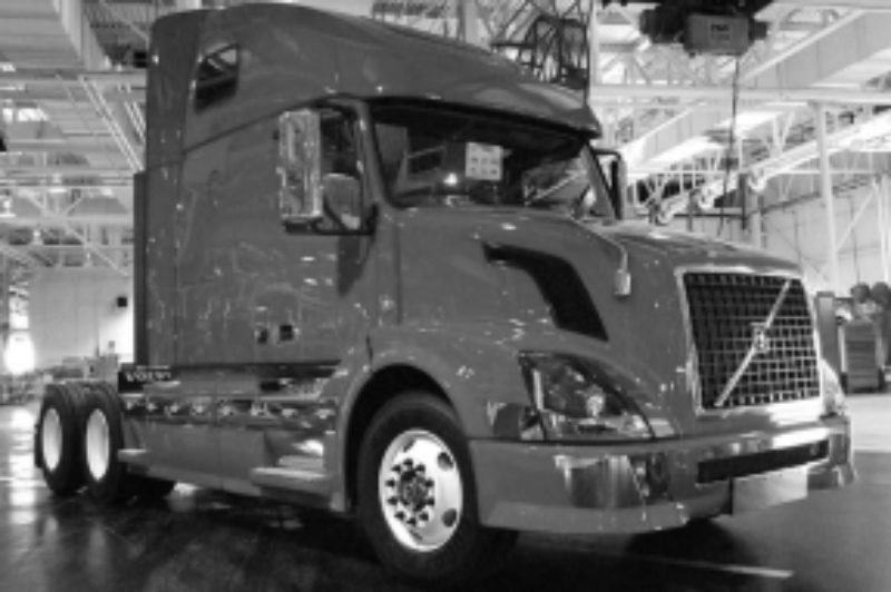 MACK, VOLVO READY TO ROLL article image