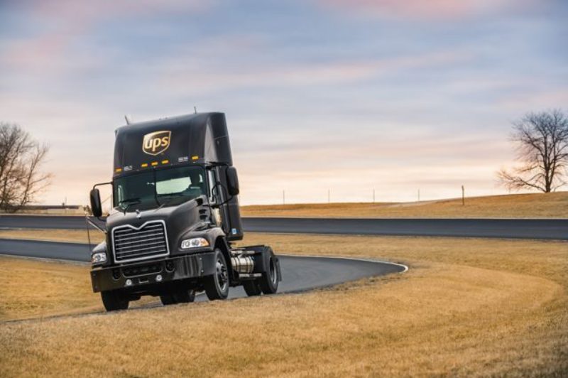 Mack is now providing UPS with natural gas-powered Pinnacles.