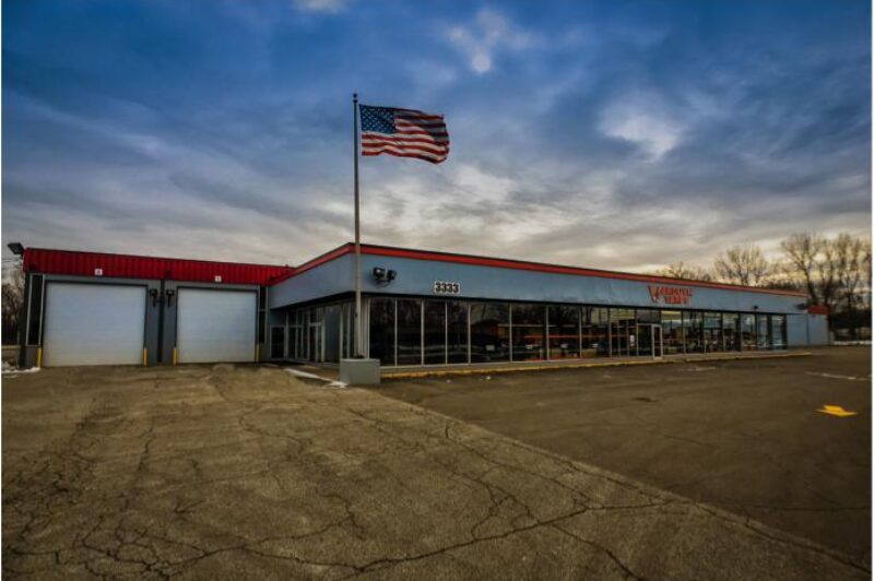 Verduyn Tarps celebrates birthday, opens new location article image