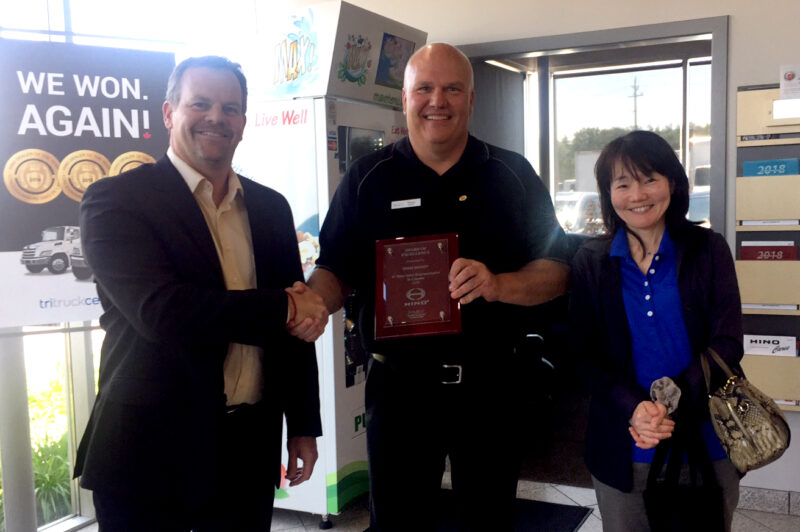 Hino names top Canadian dealer, sales rep article image