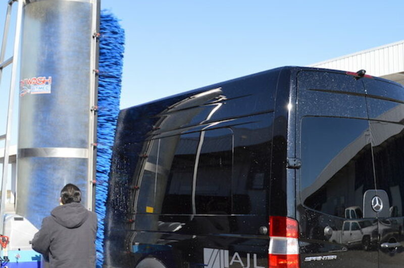 Bitimec reveals new battery-powered Wash Bot at NACV show article image