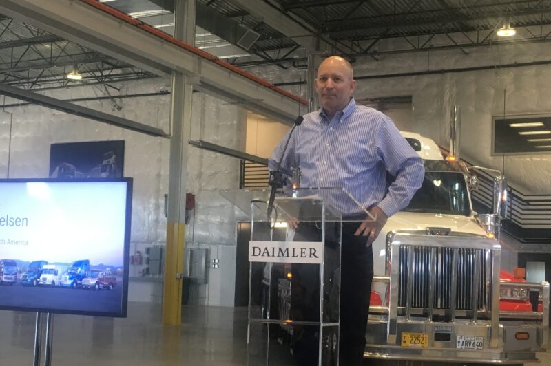 Daimler recaps strong 2017, looks to even stronger 2018 article image
