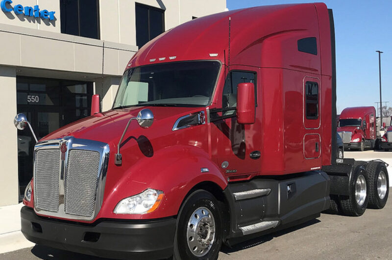Kenworth unveils warranty for pre-owned trucks article image