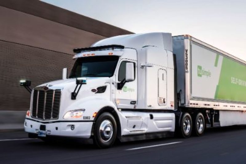 UPS self-driving vehicles delivering cargo now article image