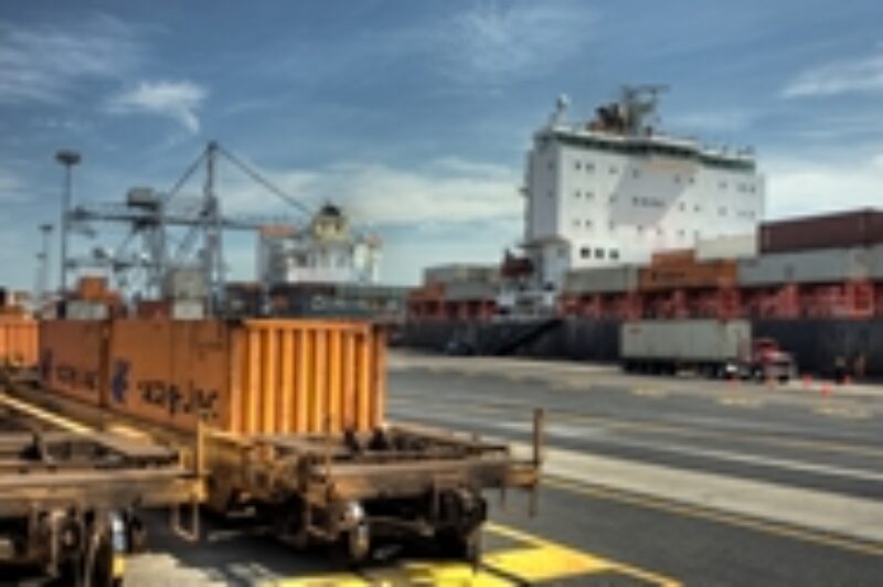 Quebec Providing $1.5 Billion for Port Improvements article image