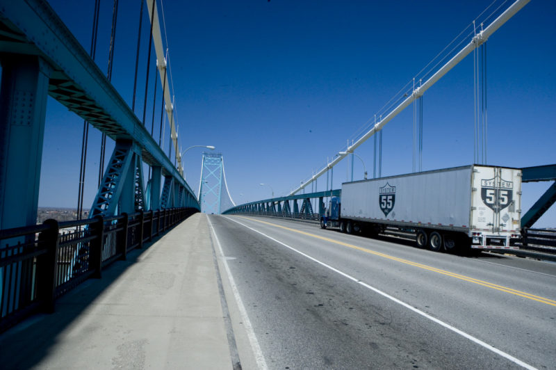 Ambassador Bridge Installing Streamlined Toll Service article image