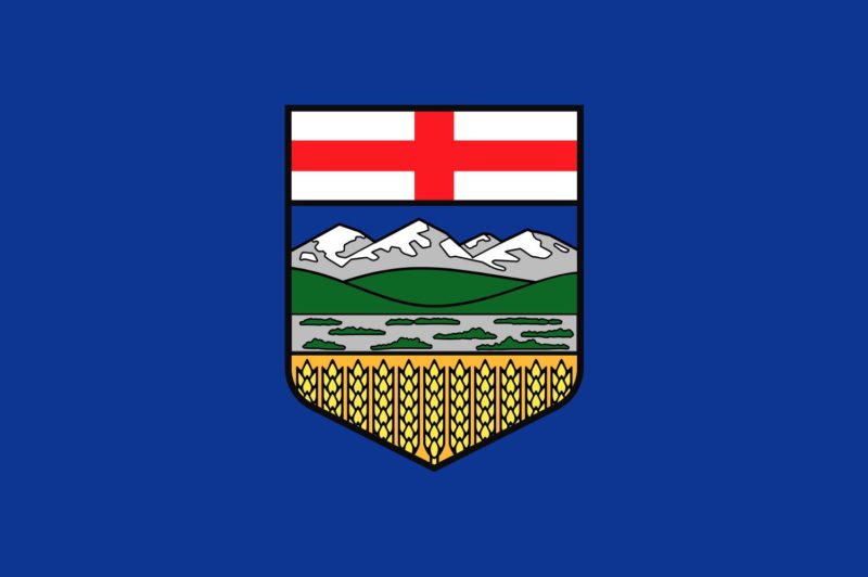 Second blockade shuts Alberta border traffic for sixth day article image