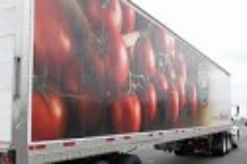 Americans Give Truckers More Time to Talk Food Hauling article image