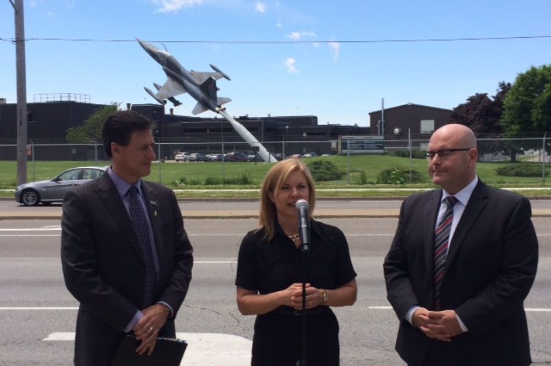 Ontario Helping Military Vets Become Truckers article image