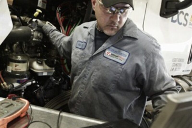 Landmark Agreement Addresses 'Right to Repair' for Trucks article image
