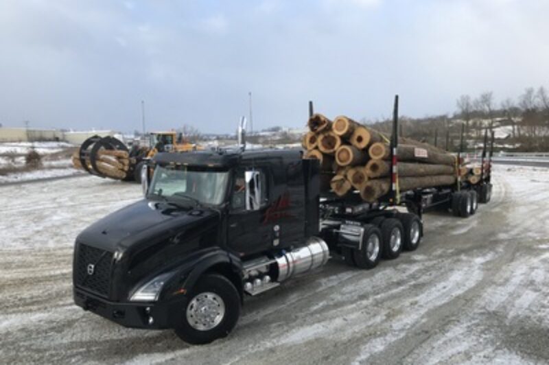 Volvo unveils heavy-hauling VNX article image