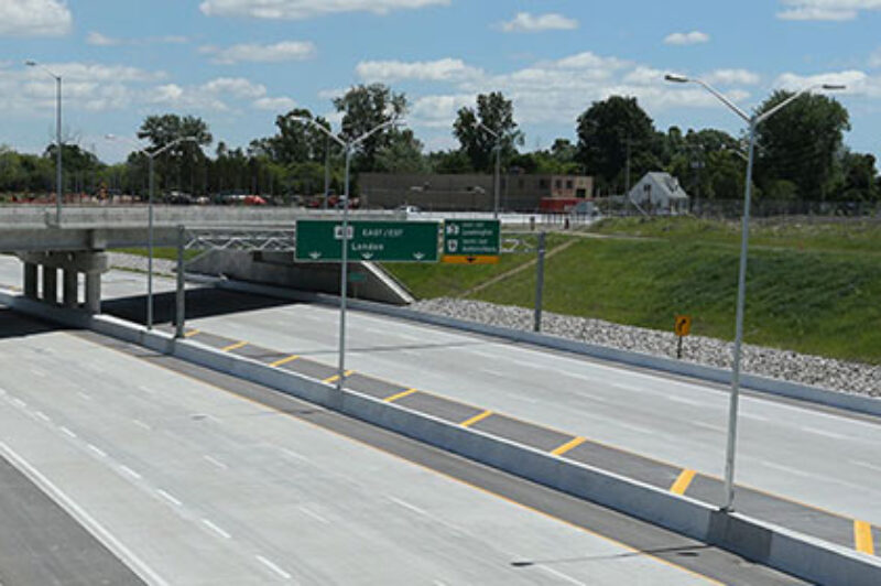 MTO Reminds Trucking to Use New Parkway article image