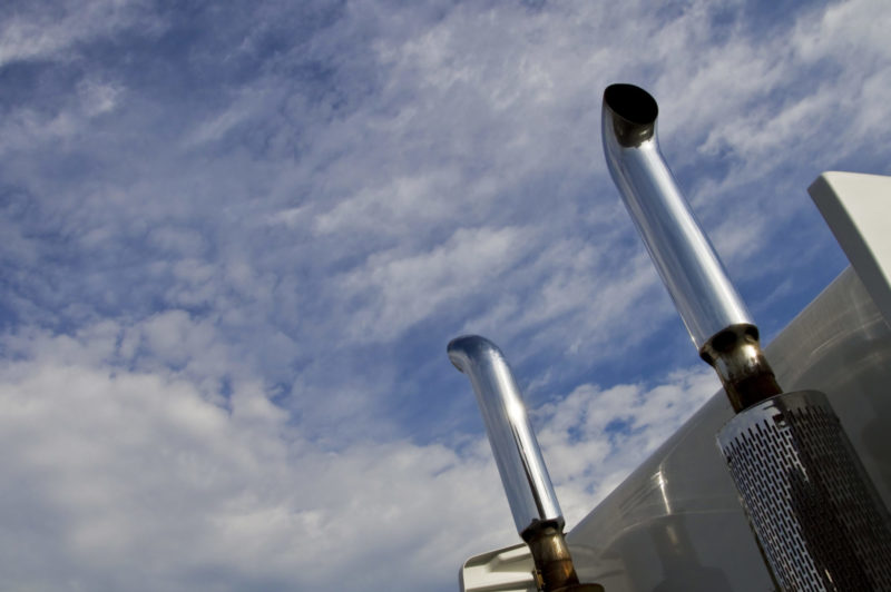Ontario to unveil new truck emissions tests article image