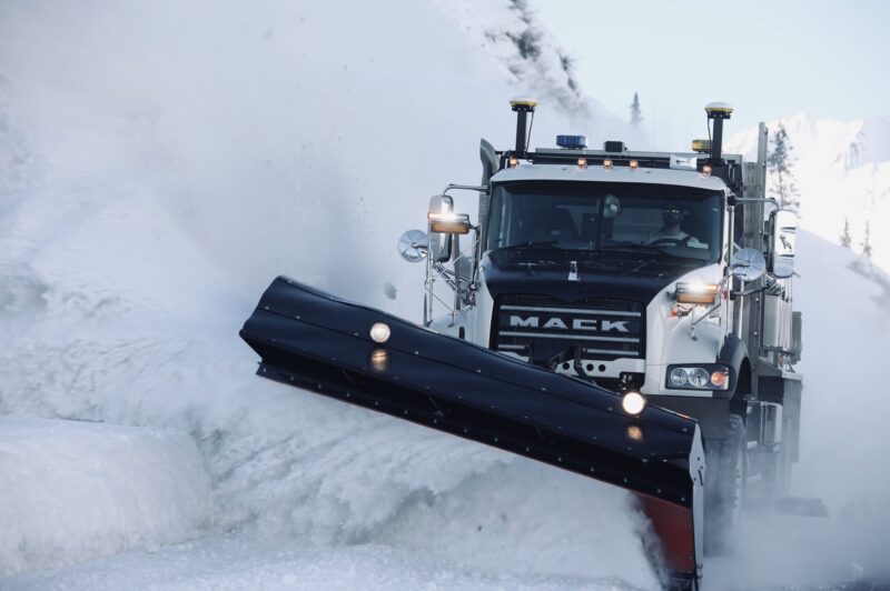 Ontario project to develop winter road WISDOM article image