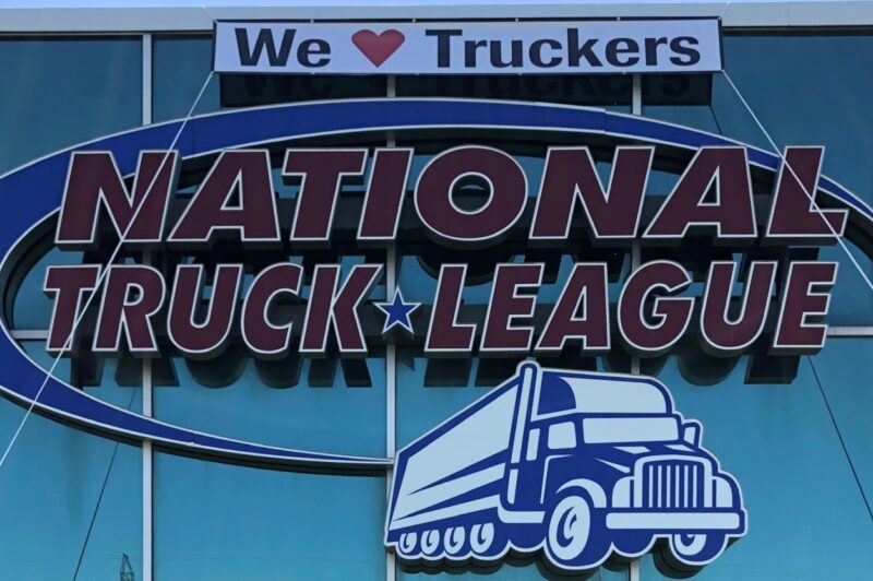 National Truck League’s poster contest honors truckers article image