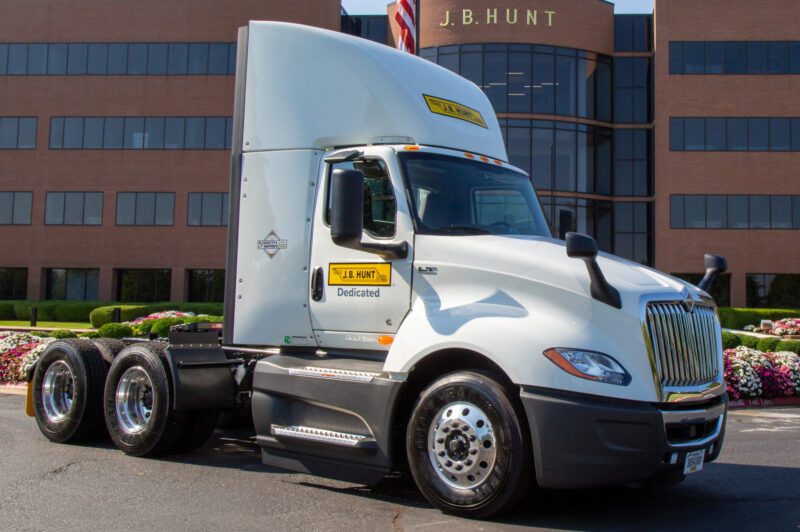 Navistar International LT