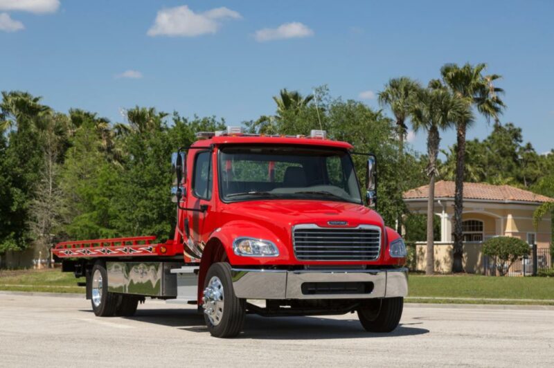 DTNA’s Mount Holly truck plant celebrates milestones article image