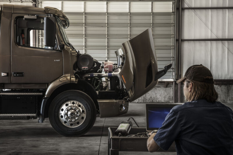 Volvo truck service