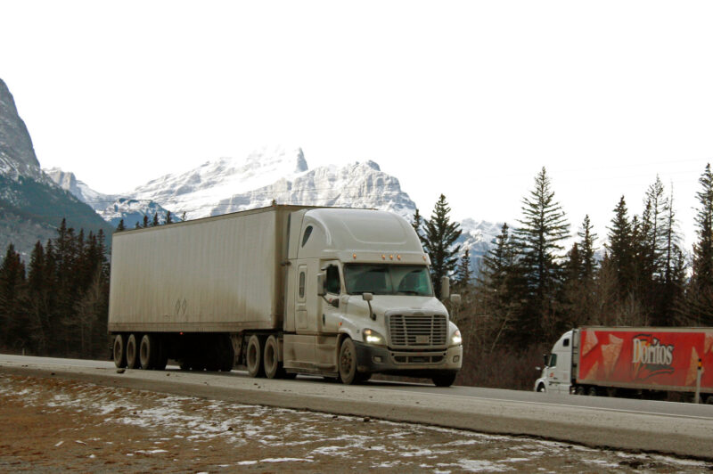 Alberta carriers struggling with skyrocketing insurance rates article image