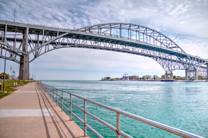 Sarnia, Ont., border crossing surpasses Ambassador Bridge in commercial truck traffic article image