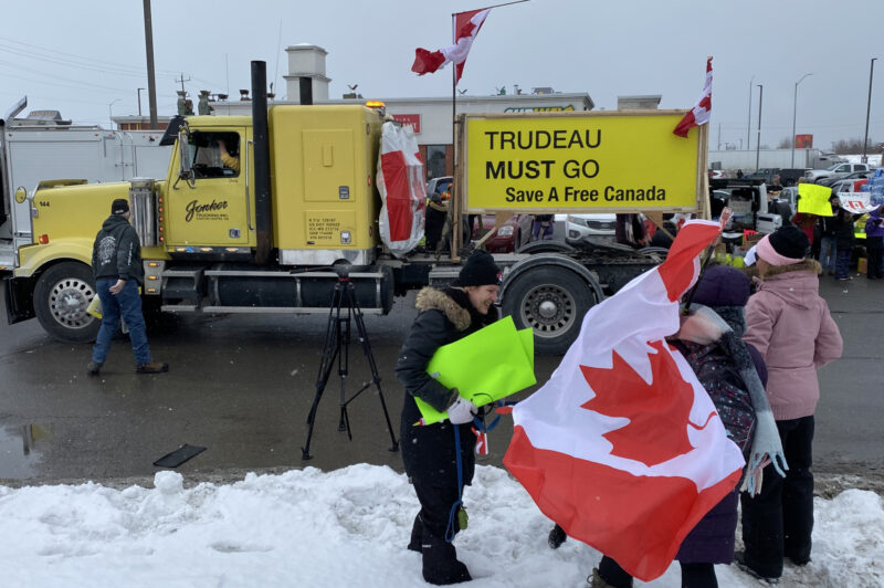 Convoy flags