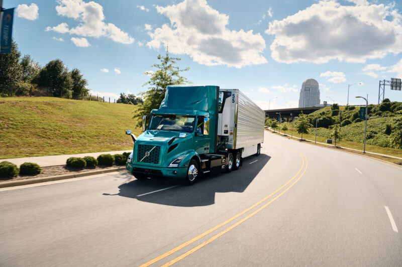 Volvo VNR Electric on highway