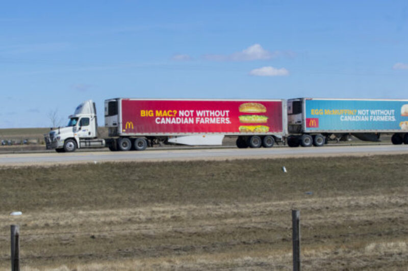 McDonald’s offers curbside service to truckers amid Covid-19 restaurant restrictions article image