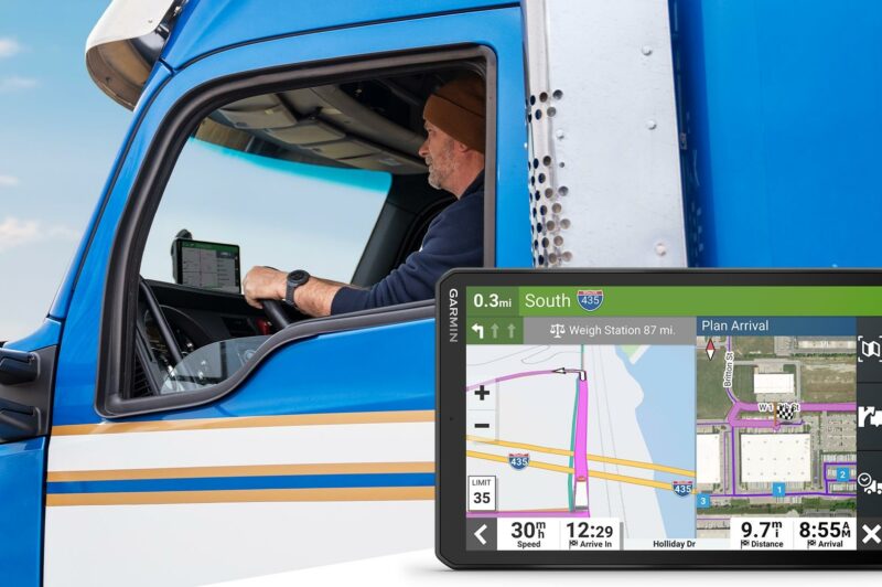 Garmin dezl display