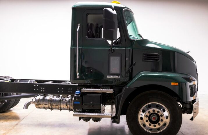 Mack truck photo